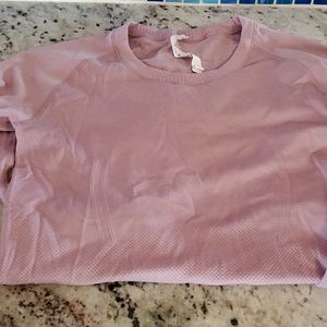 Lululemon long sleeve size 6